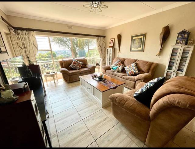 3 BEDROOM HOUSE FOR SALE IN SILVERFIELDS
